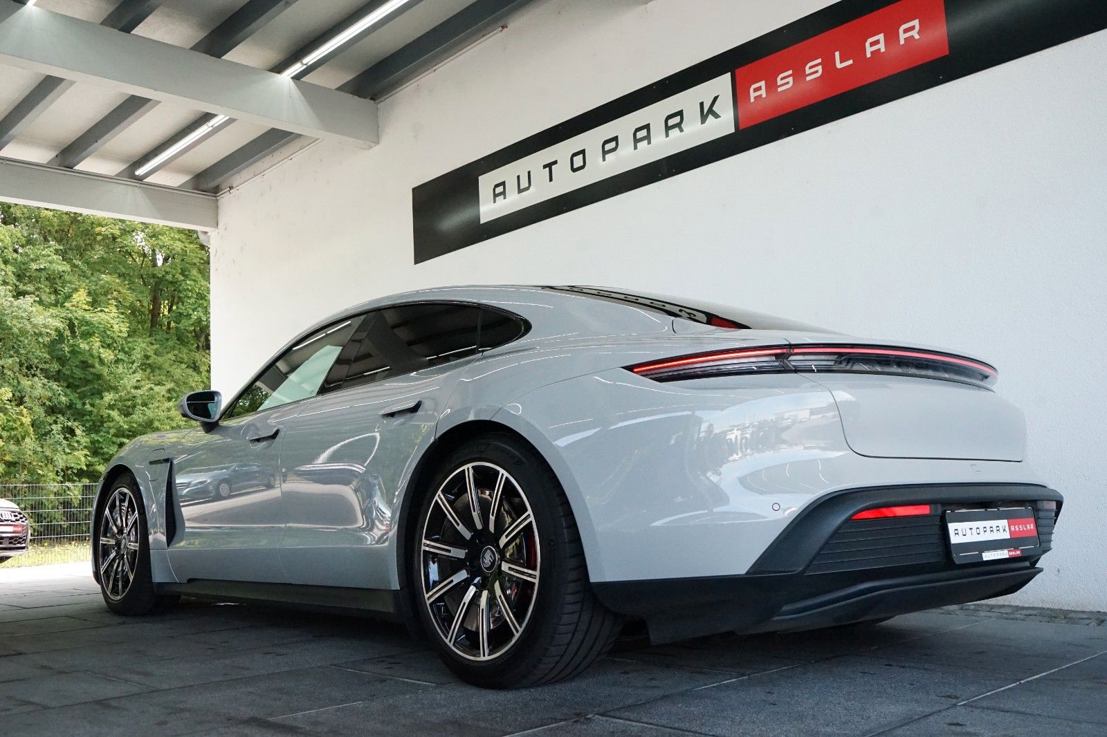 Porsche Taycan 4 S*KREIDE/PANO/CHRONO/3xDISPLAY/MEGA !!