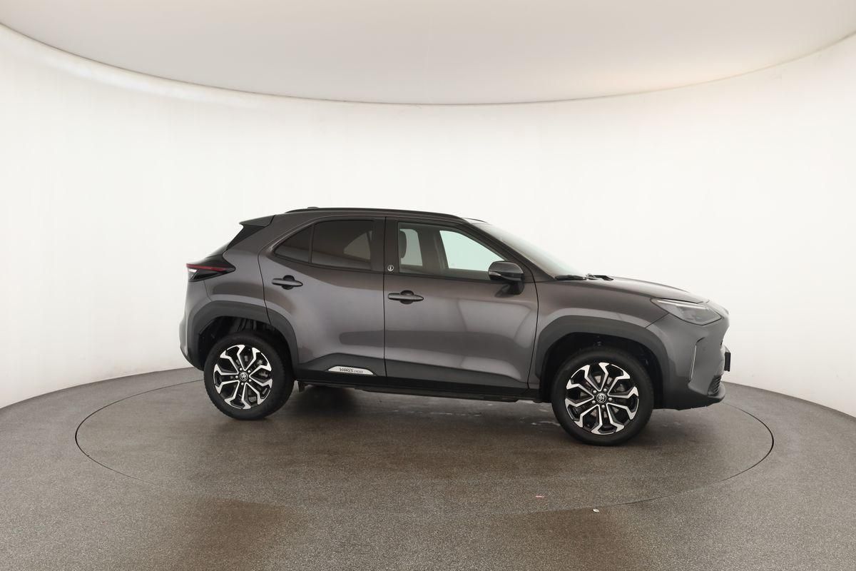 Toyota Yaris Cross CVT Team D LED Navi SHZ iACC Kam 17"