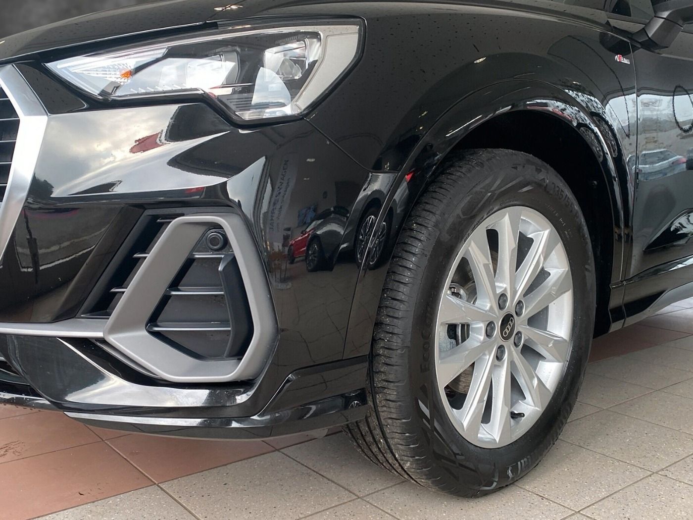 Audi Q3 S line - Samsaru's Car Outlet