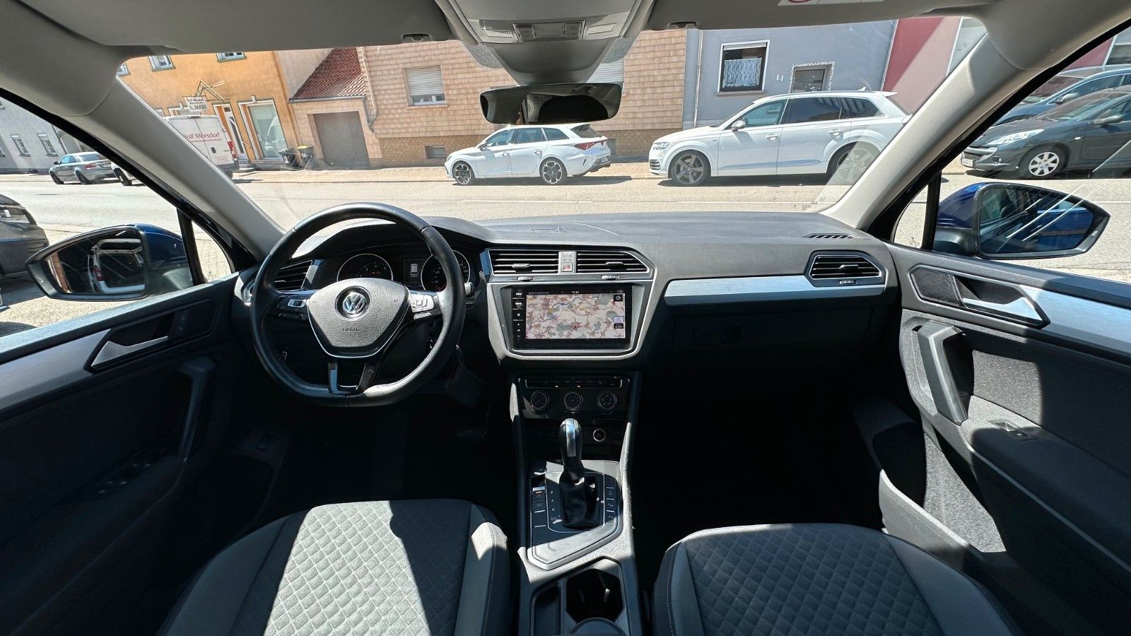 Volkswagen Tiguan Comfortline - Samsaru's Car Outlet