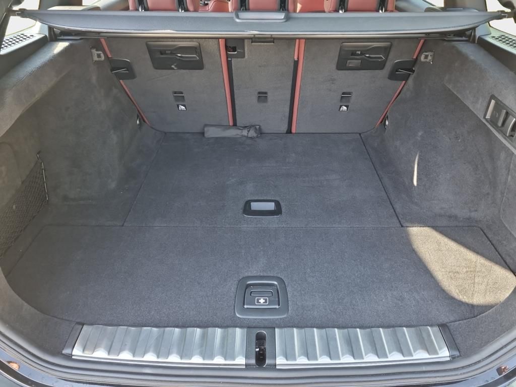 BMW 320i Touring Aut. - Samsaru's Car Outlet