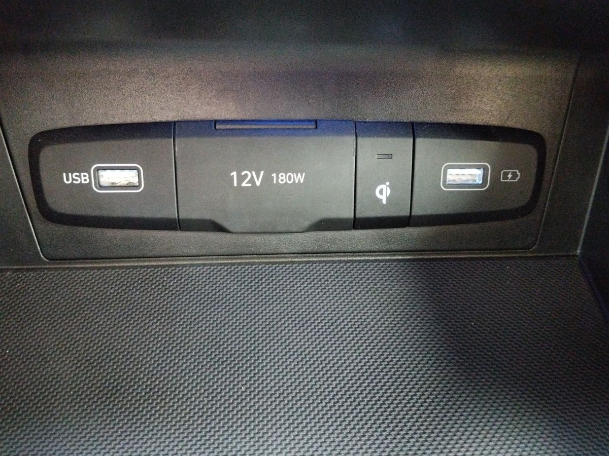 Hyundai TUCSON 1.6 T-GDi PHEV N-Line - Samsaru's Car Outlet