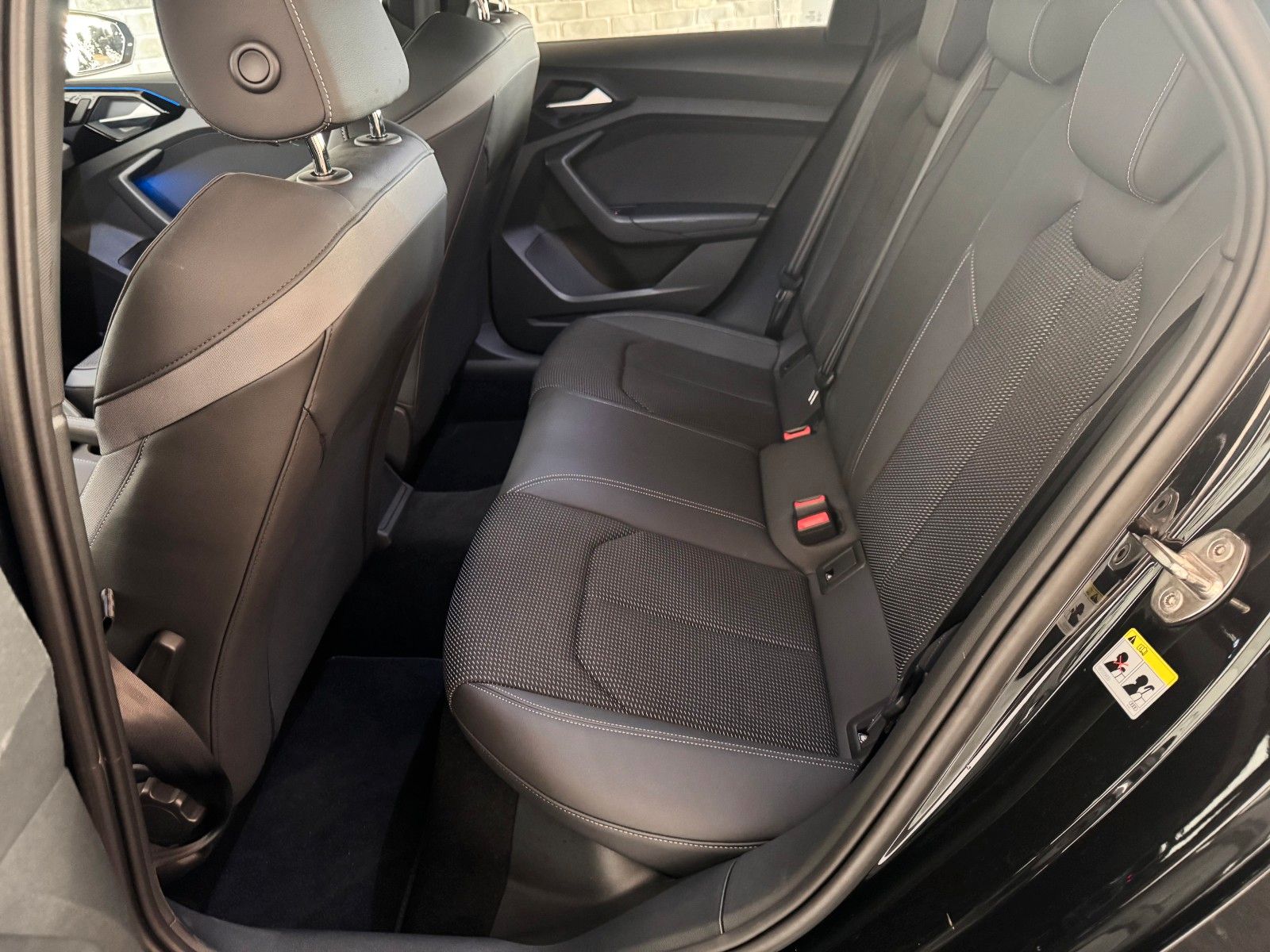 Audi A1 citycarver 35 TFSI S Line - Samsaru's Car Outlet