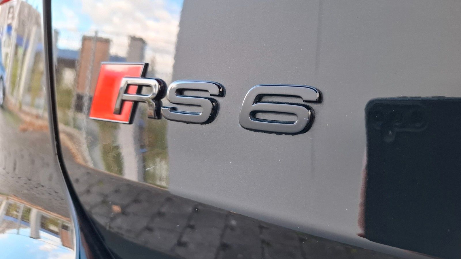 Audi RS 6 Avant 4.0 TFSI quattro performance AHK