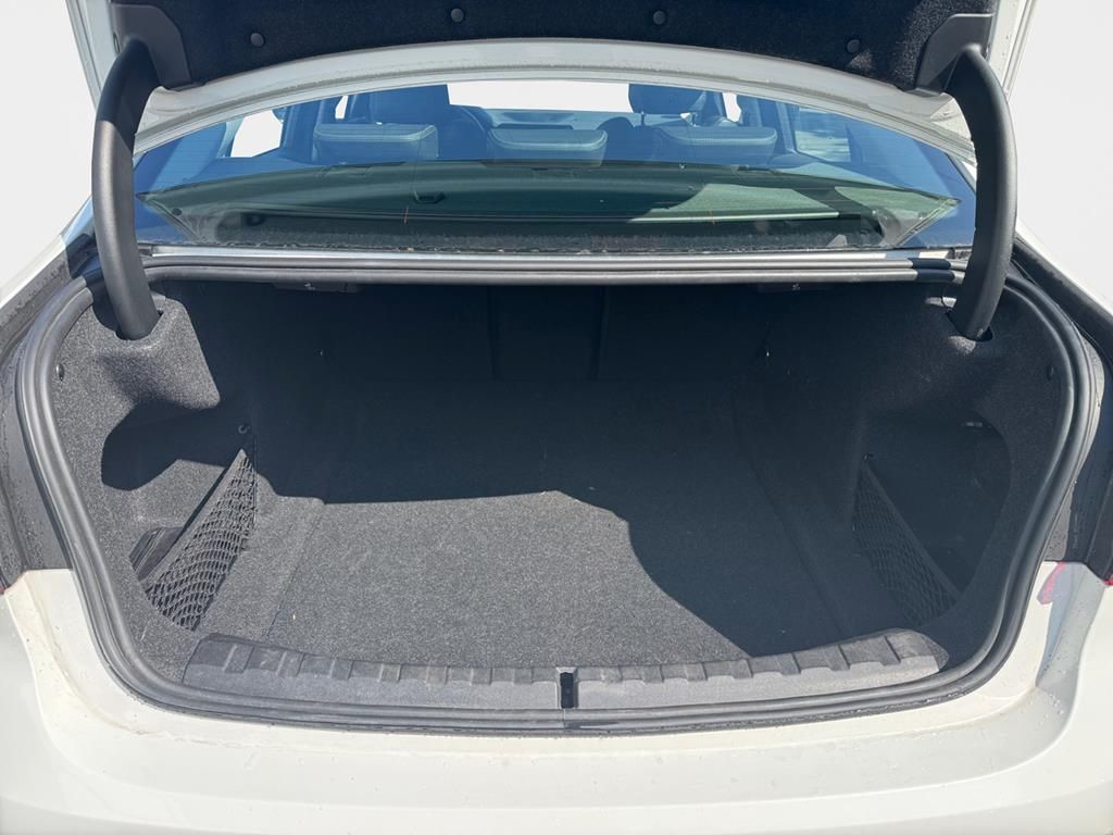 BMW 320d Aut. Advantage - Samsaru's Car Outlet