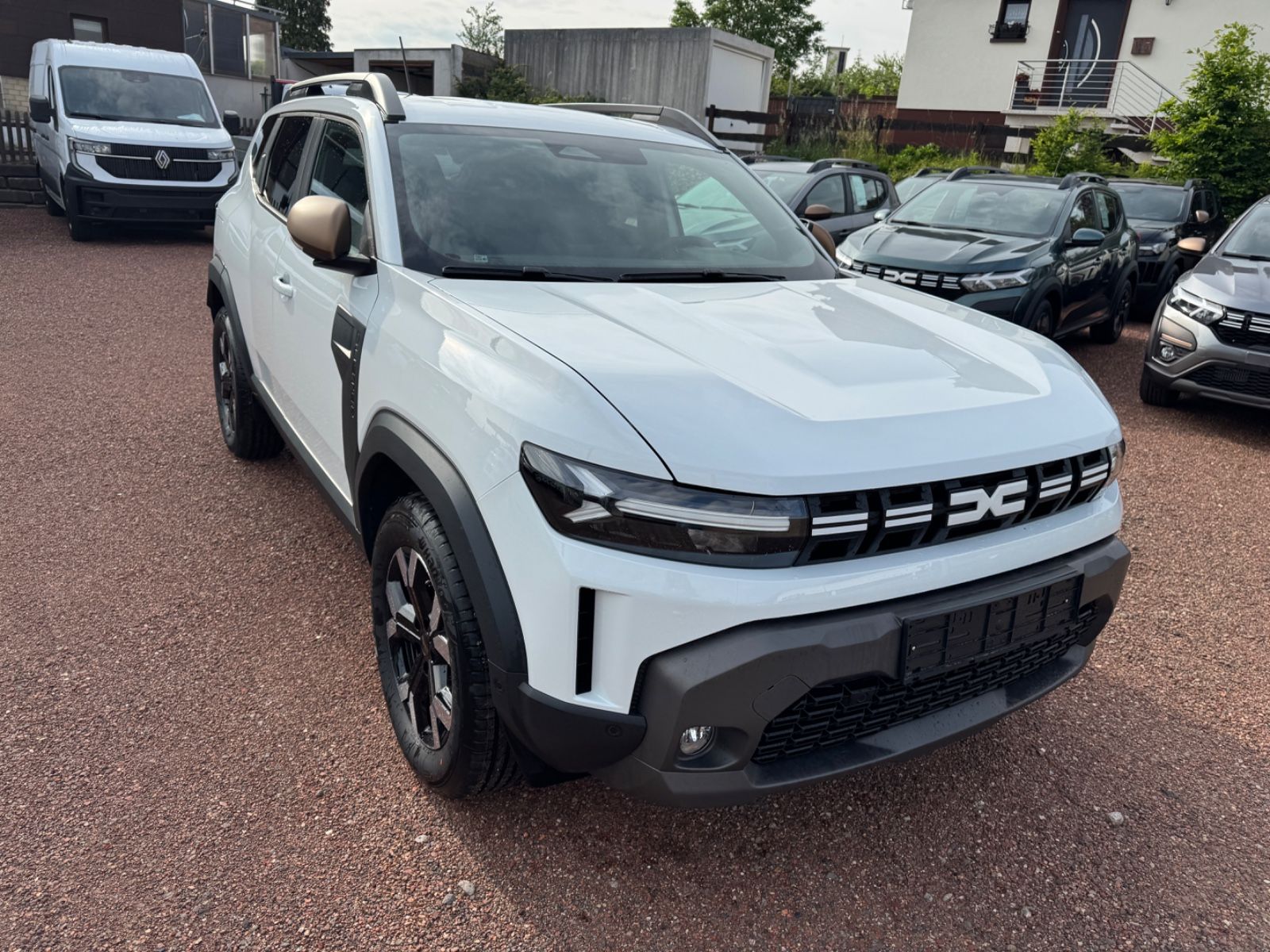 Dacia Neuer Duster Extreme TCE 130 - Samsaru's Car Outlet