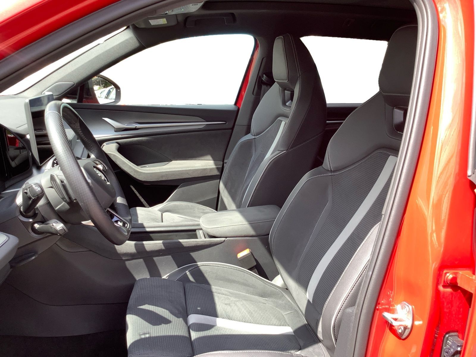 Skoda Kodiaq 2.0 TDI DSG Sportline AHK ACC Matrix Pano