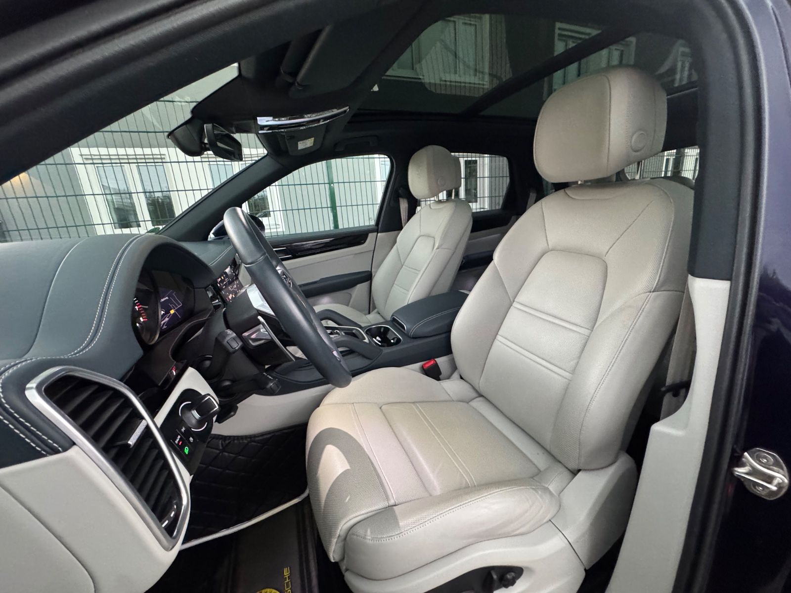 Porsche Platinum Edition/VOLLAUSTTATUNG/SONDER-LACKIERUN