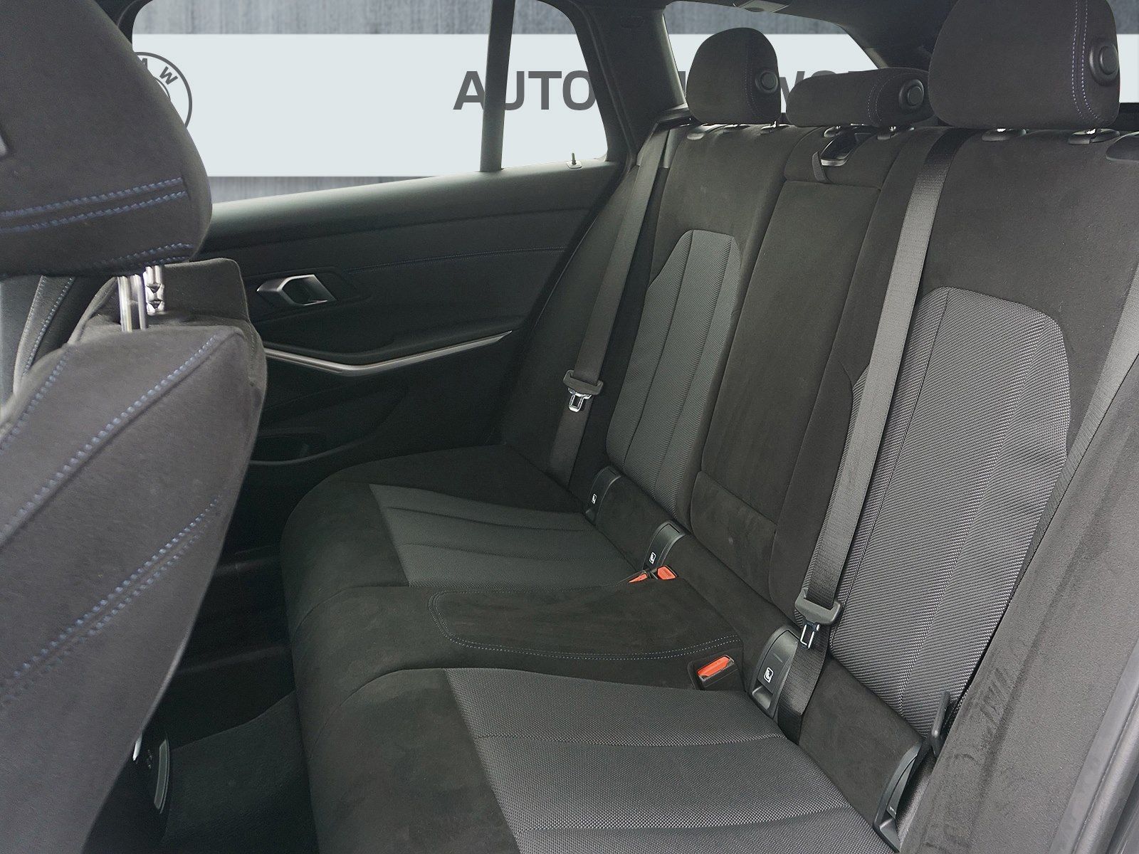 BMW 320d xDrive Touring M Sportpaket Head-Up HiFi