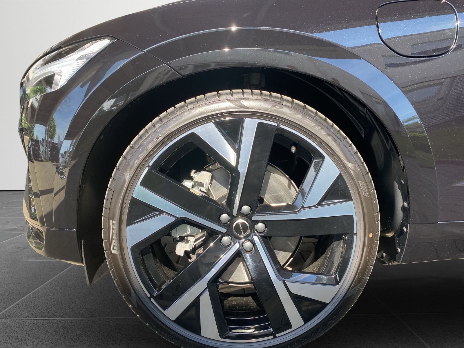 Volvo XC60 T8 Ultra Dark -Faclieft - Premium Paket AHK