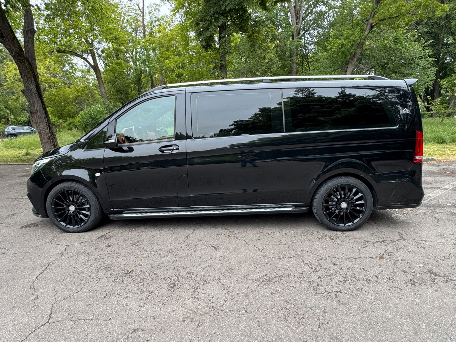Mercedes-Benz V-Klass Maybach VIP - Samsaru's Car Outlet