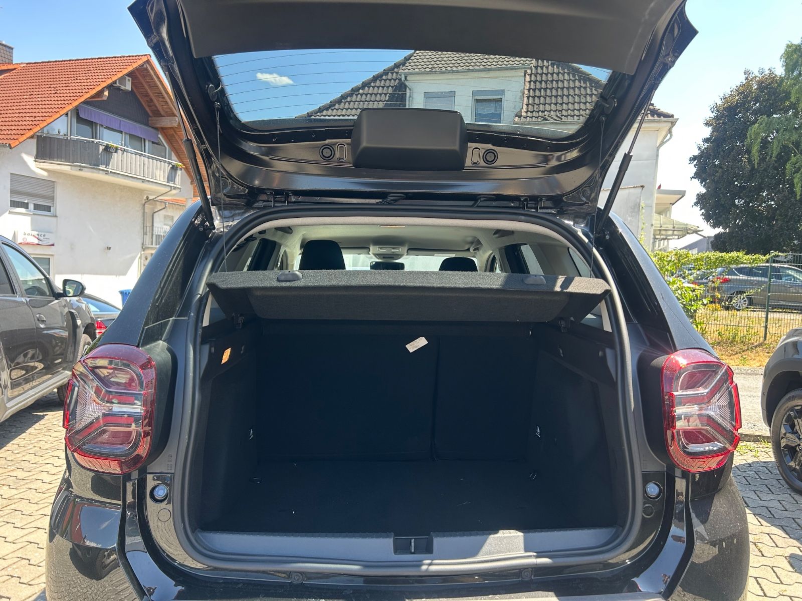 Dacia Duster TCe 150 EDC Extreme - Samsaru's Car Outlet