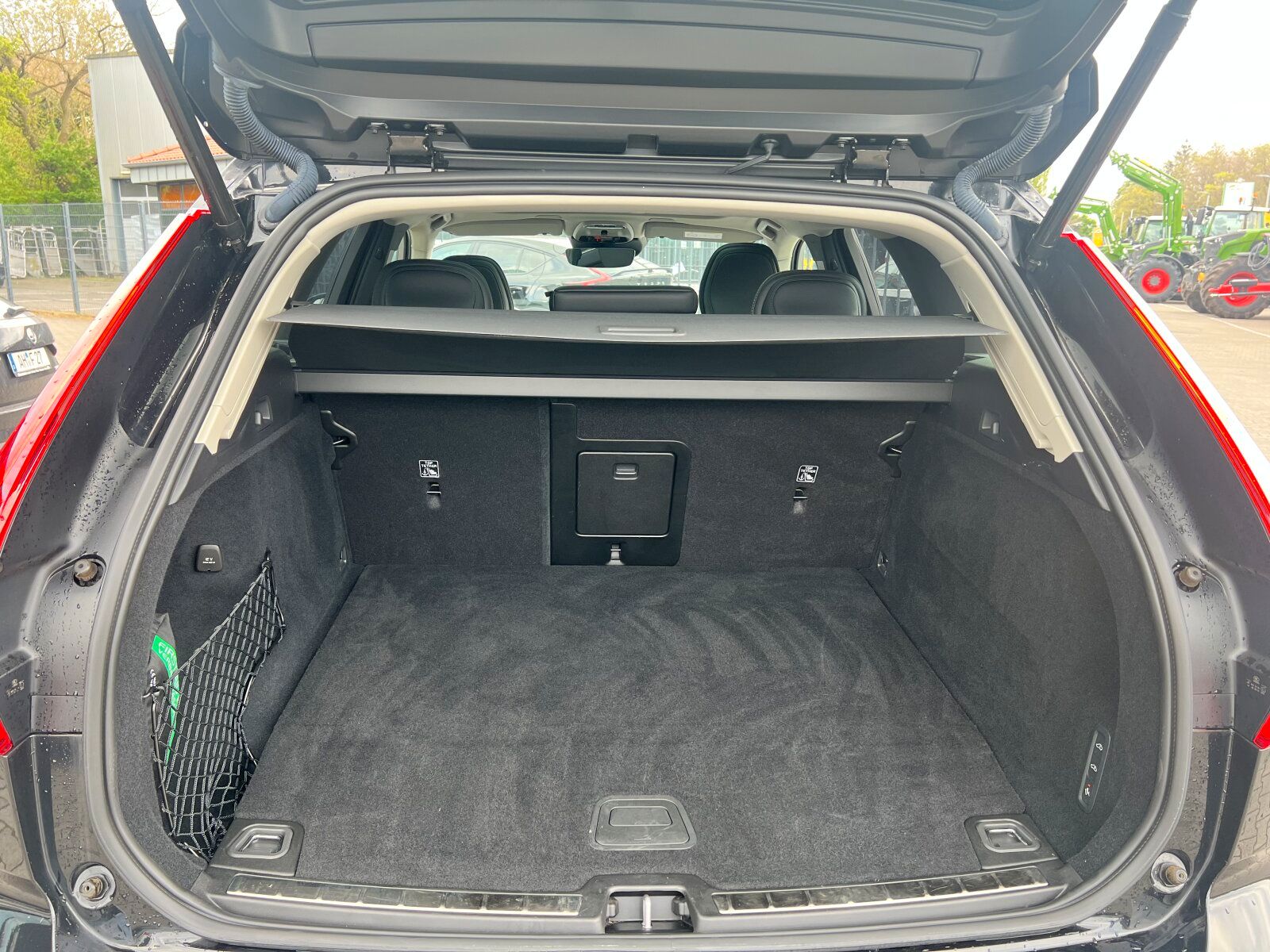 Volvo XC60 T8 AWD Inscription AHK|HEAD-UP|B&W|PANO|