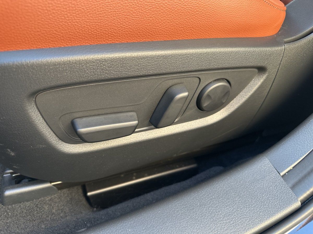 Mazda CX-30 Nagisa Einparkhilfe LogIn Memory Notbremsa