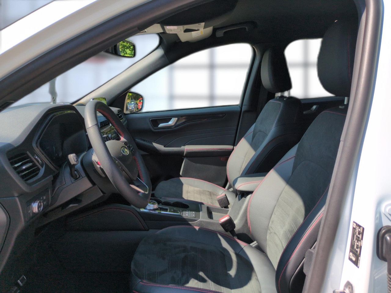 Ford Kuga 2.0 EcoBlue ST-Line X AWD - Samsaru's Car Outlet