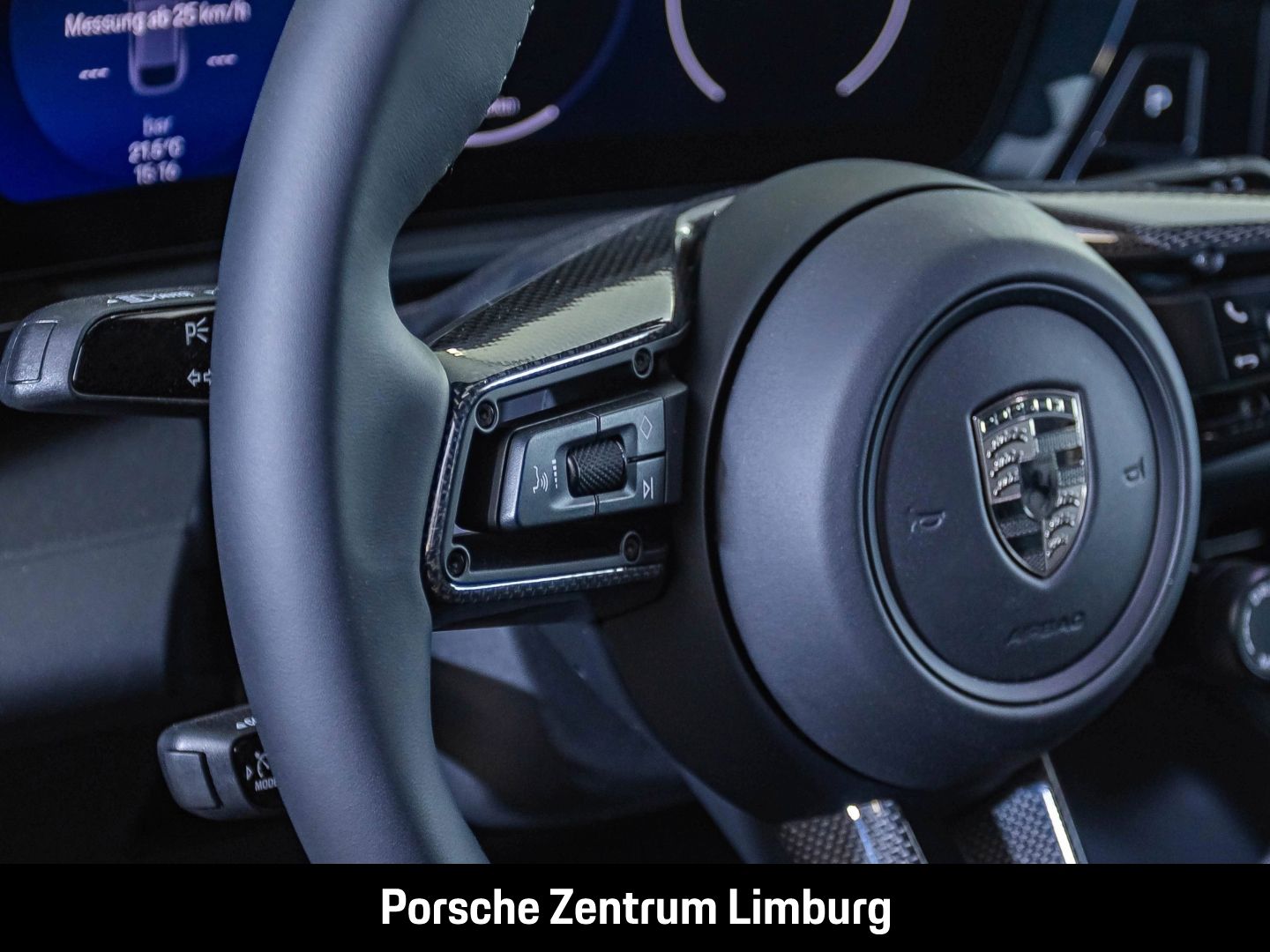 Porsche Macan Turbo BOSE Panoramadach Luftfederung LED