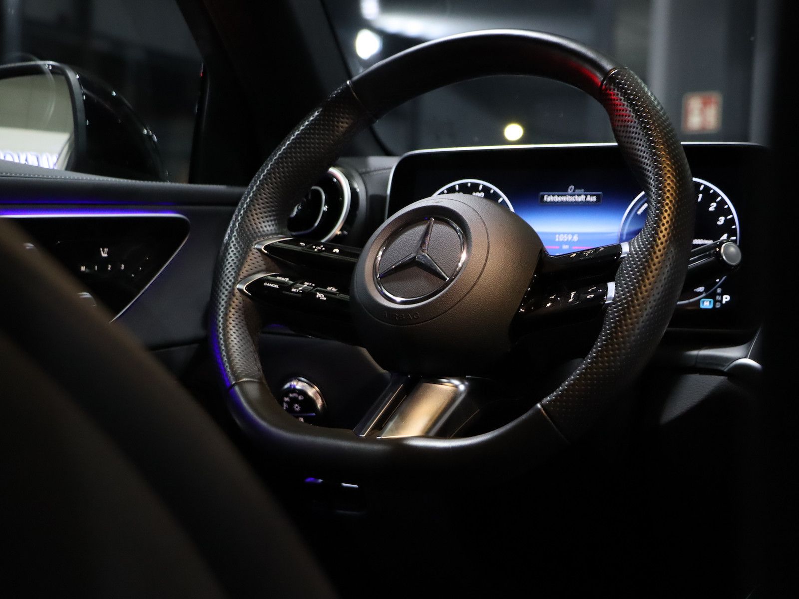 Mercedes-Benz GLC 300 de 4M AMG-LINE / PANORAMA / LASER / TOP
