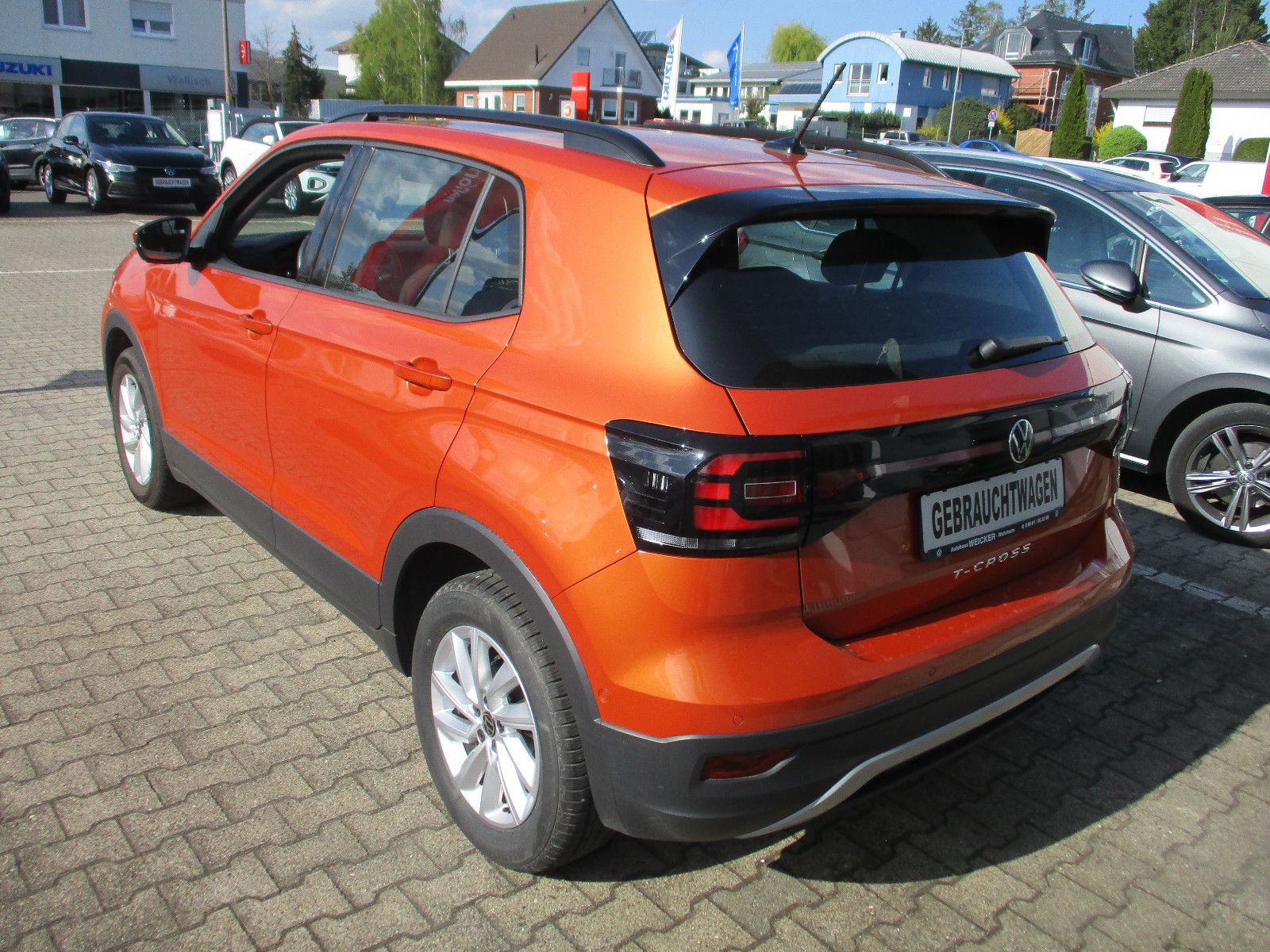 Volkswagen T-Cross Life - Samsaru's Car Outlet
