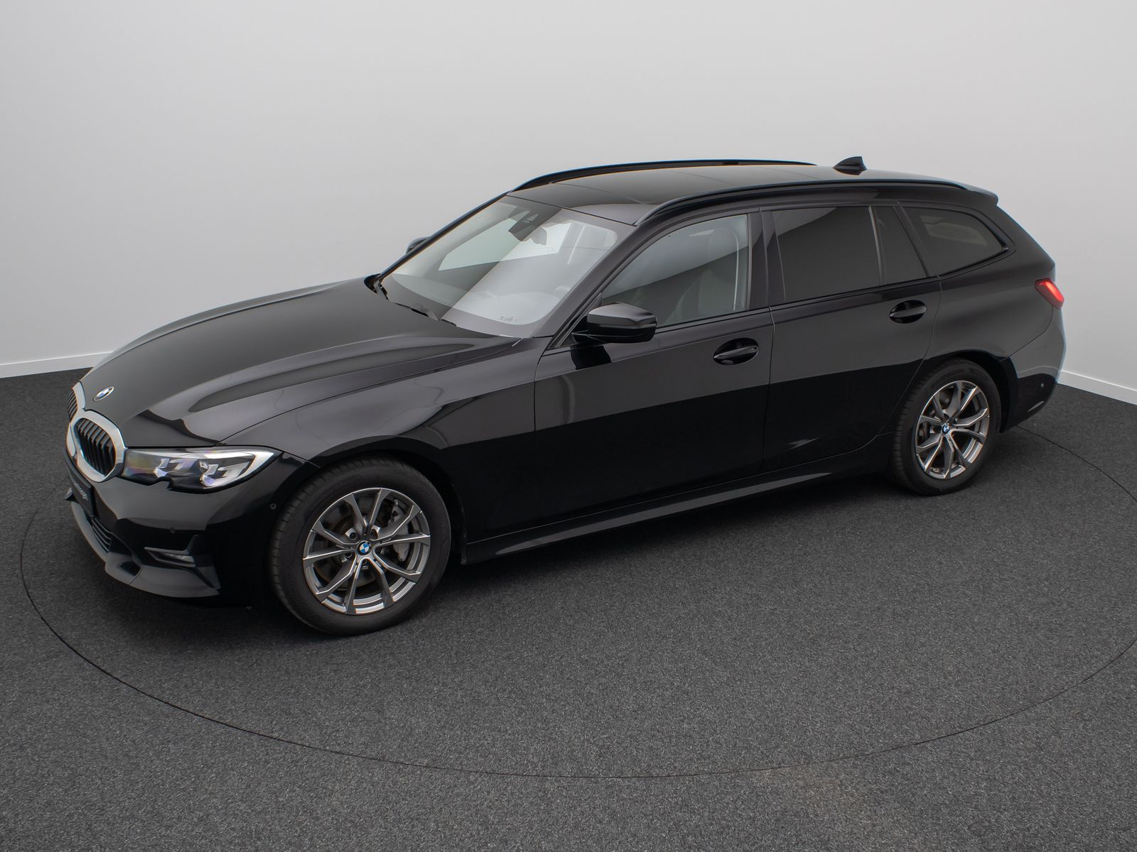 BMW 330i Sport Line - Samsaru's Car Outlet