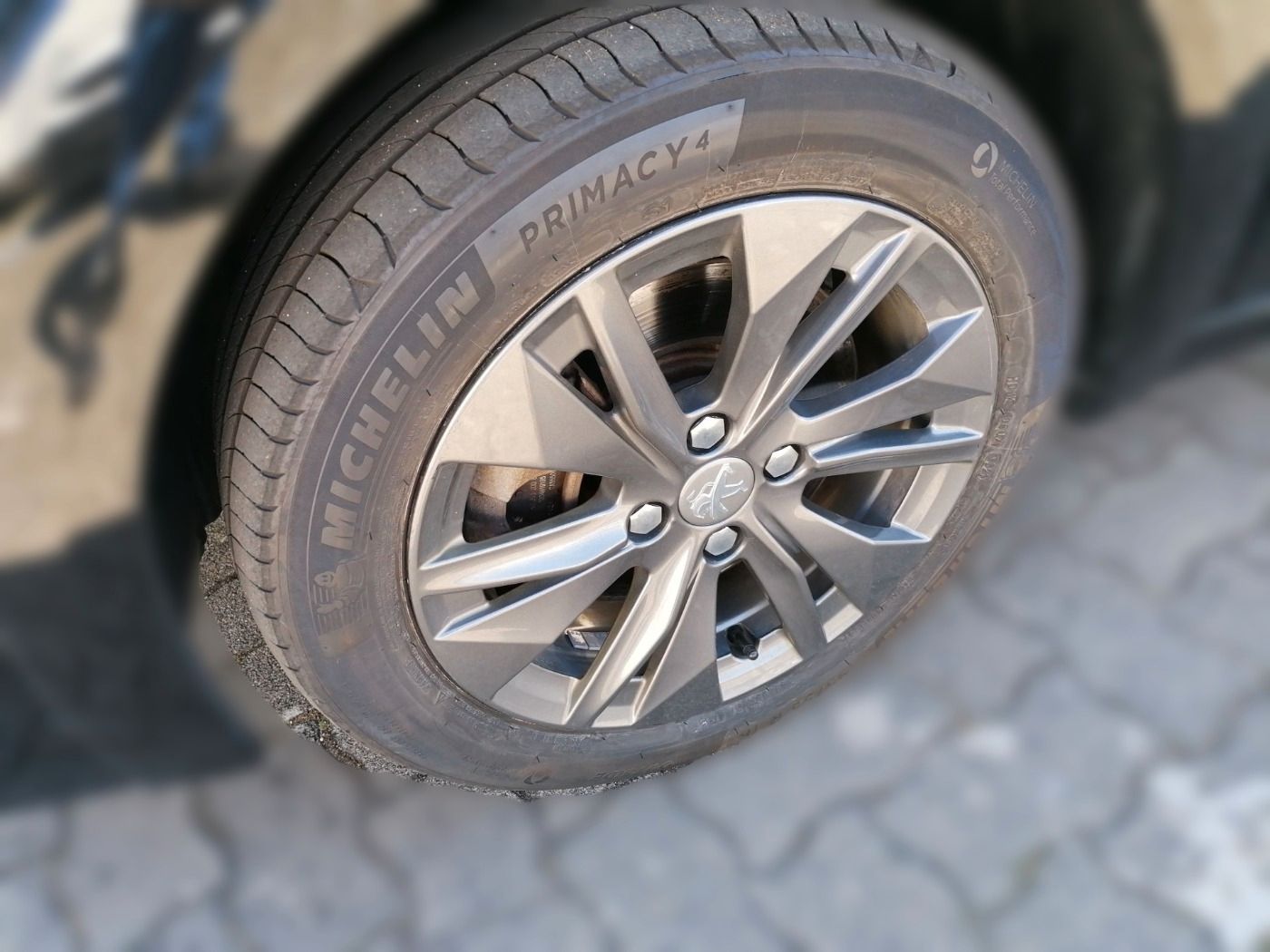 Peugeot 208 e- Allure - Samsaru's Car Outlet