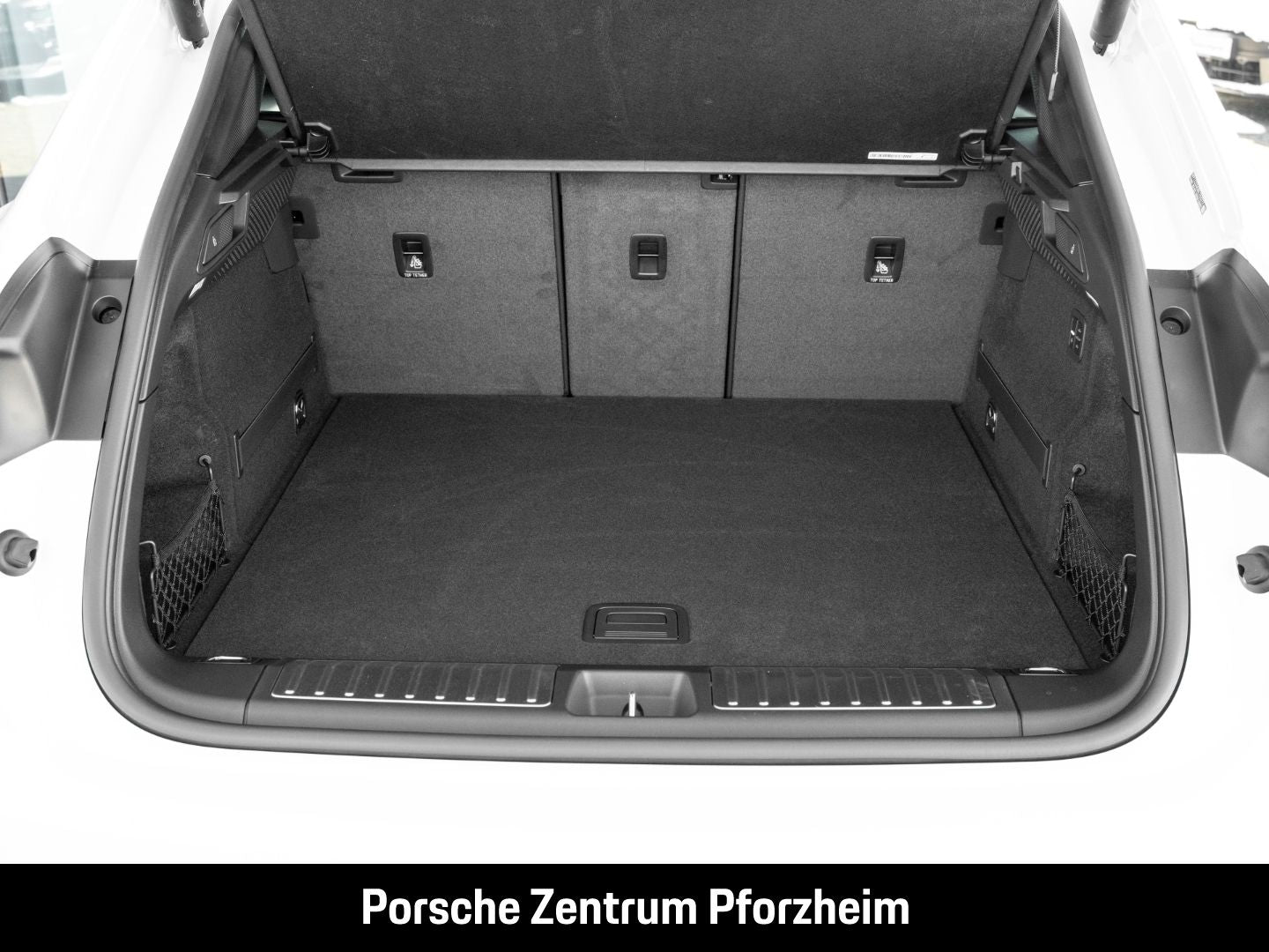 Porsche Macan 4S InnoDrive Surround-View LED-Matrix