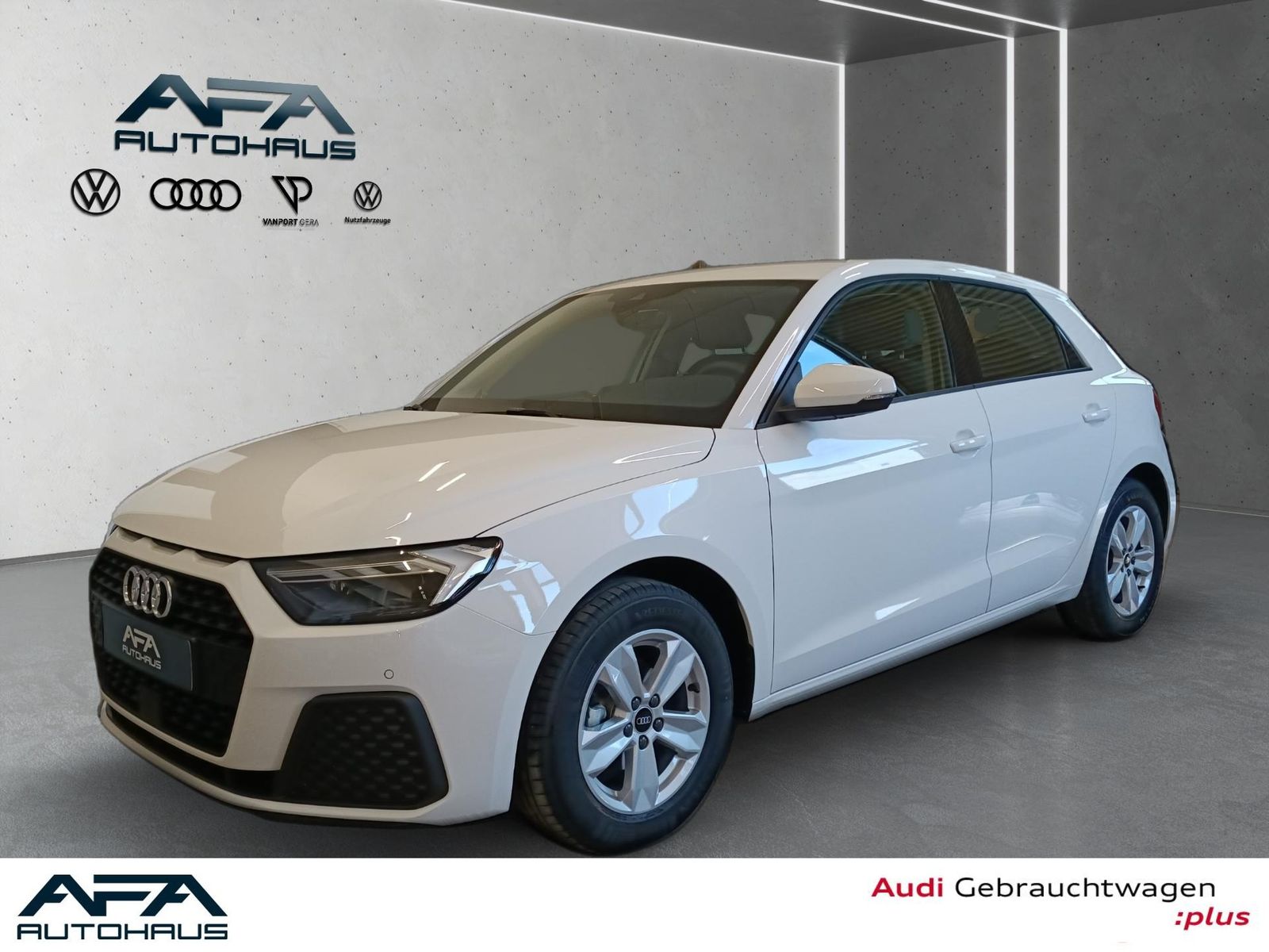 Audi A1 Sportback 1.0 TFSI S tronic LED*PDC*SHZ