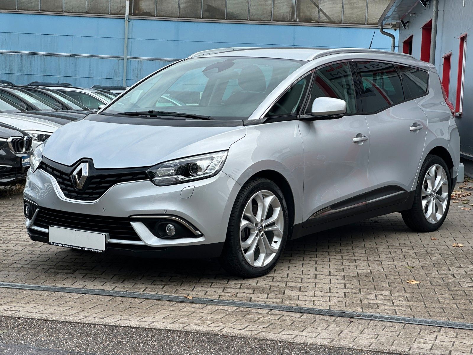 Renault Grand Scenic 160 EDC - Samsaru's Car Outlet