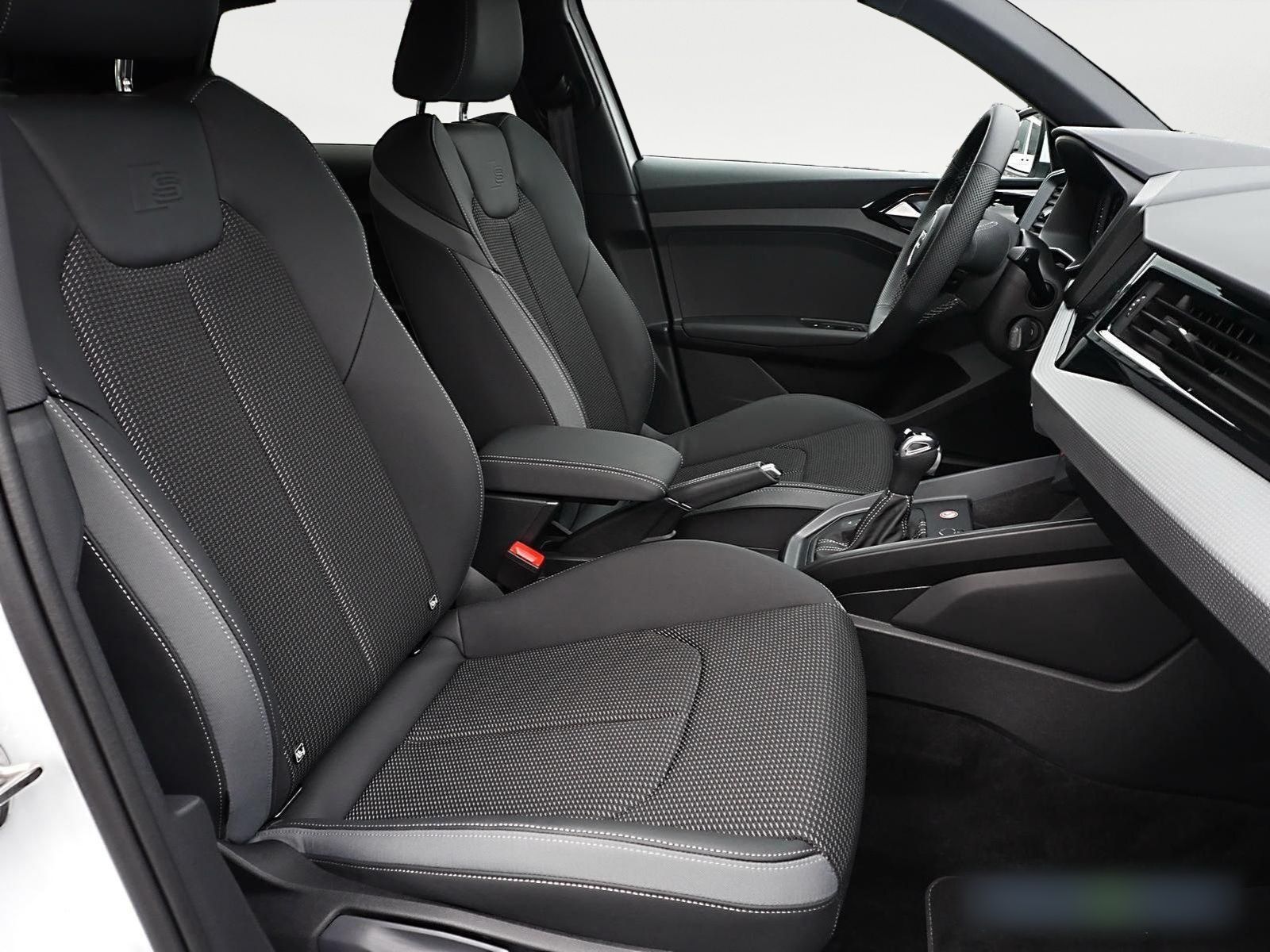 Audi A1 Sportback 30 TFSI S line S tronic - Samsaru's Car Outlet