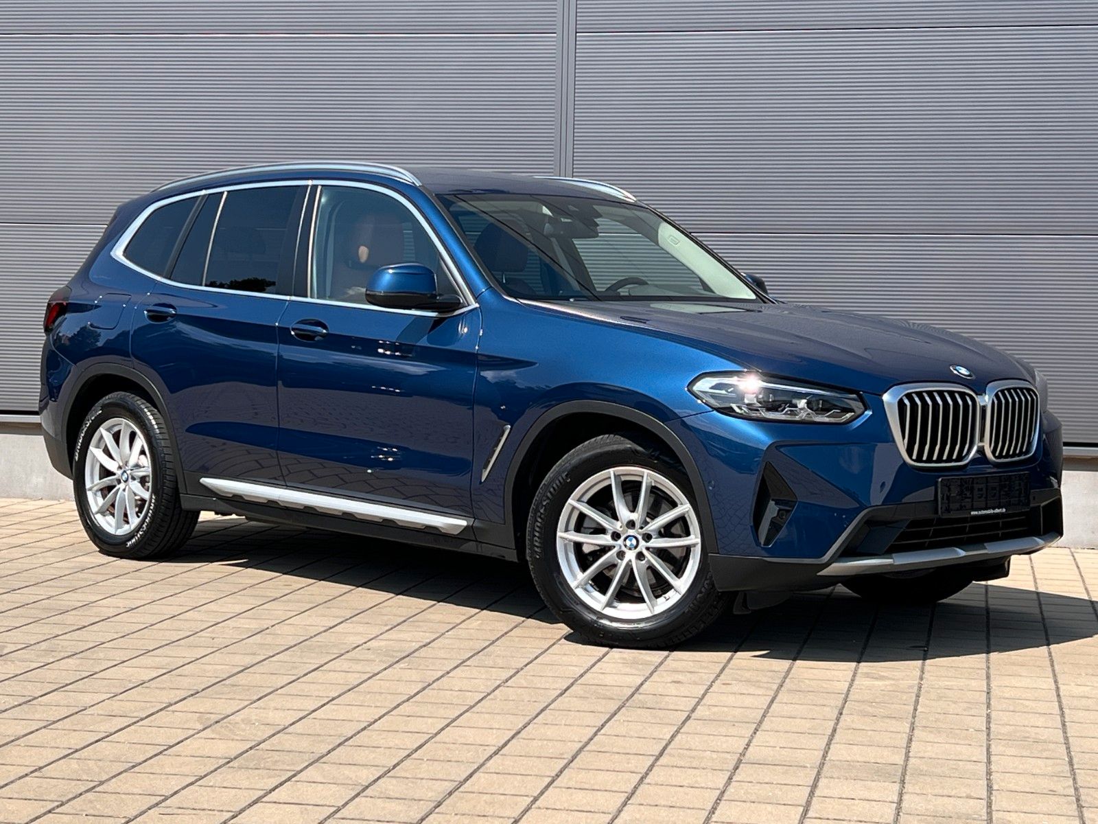 BMW X3 xDrive 20d - Samsaru's Car Outlet