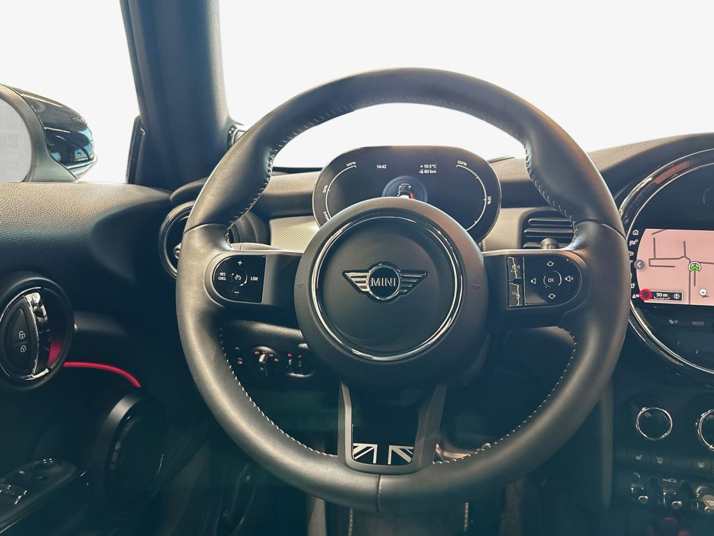 MINI Cooper SE MINI Yours Trim - Samsaru's Car Outlet