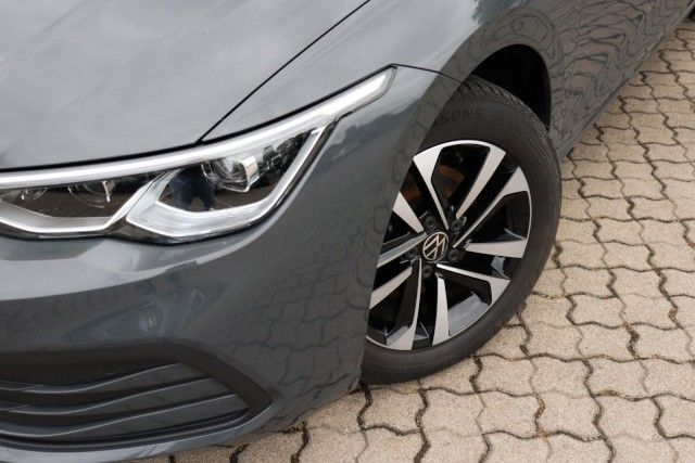 Volkswagen Golf VIII 1.5 TSI - Samsaru's Car Outlet
