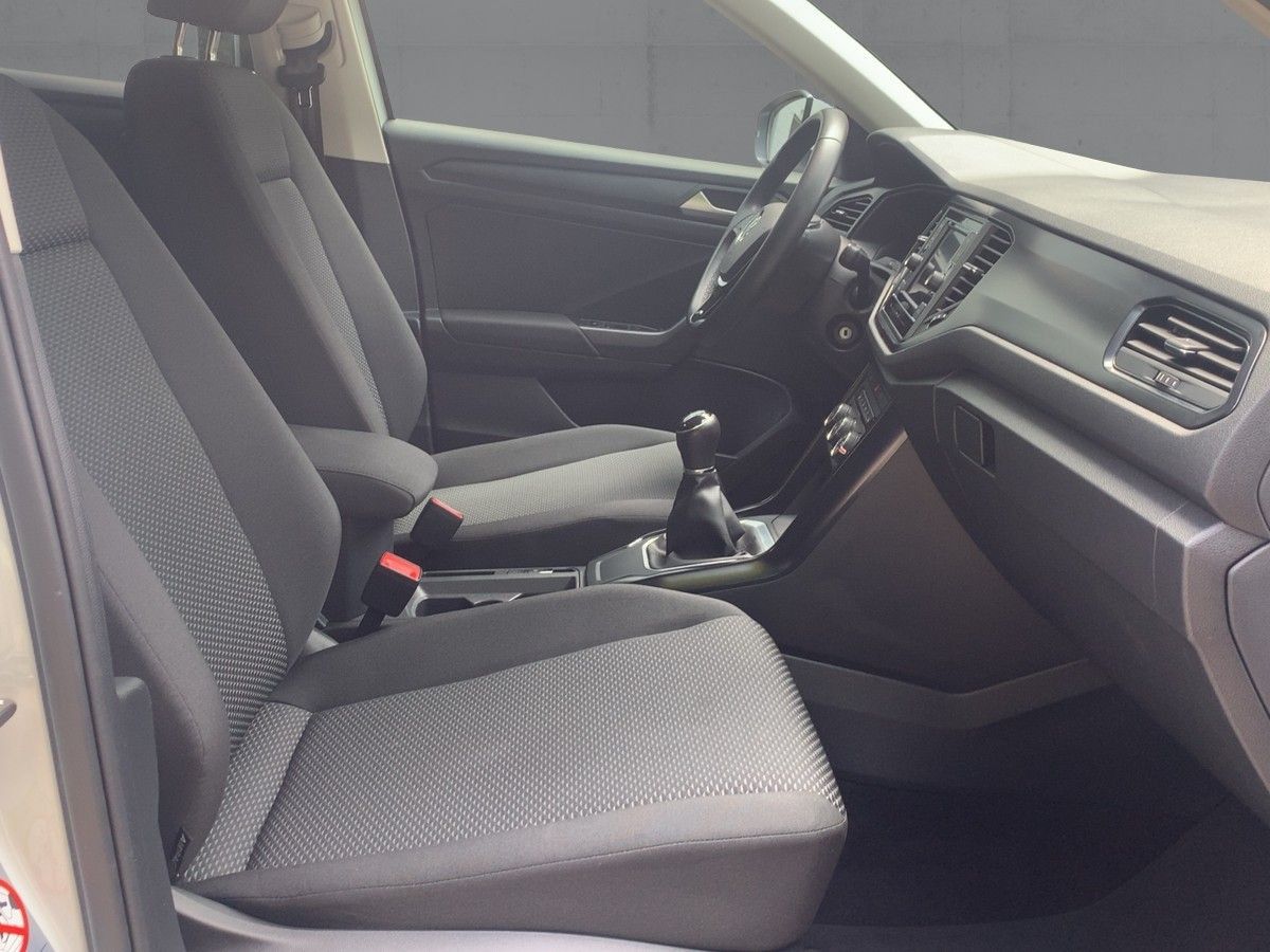 Volkswagen T-Roc 1.0 TSI - Samsaru's Car Outlet
