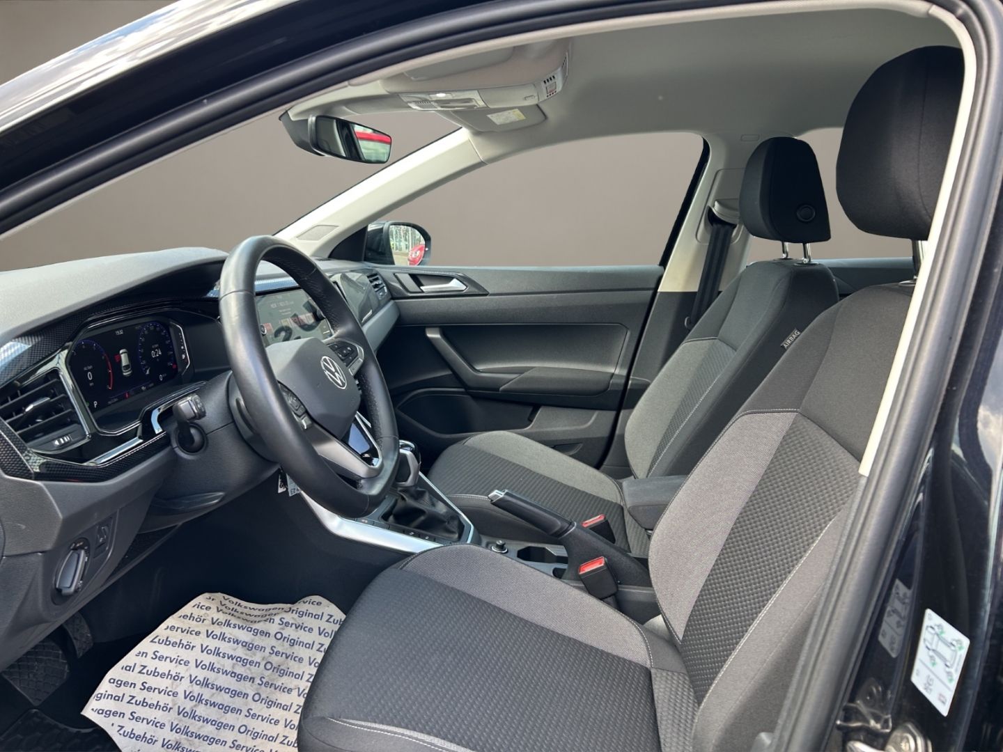 Volkswagen Taigo 1.0 TSI DSG Life - Samsaru's Car Outlet