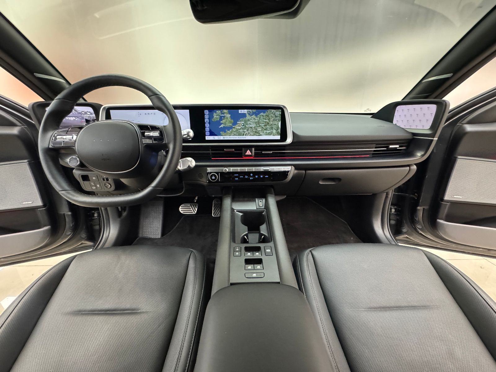 Hyundai IONIQ 6 77,4kWh 325ps 4WD Uniq 360°K/BOSE/DIGI