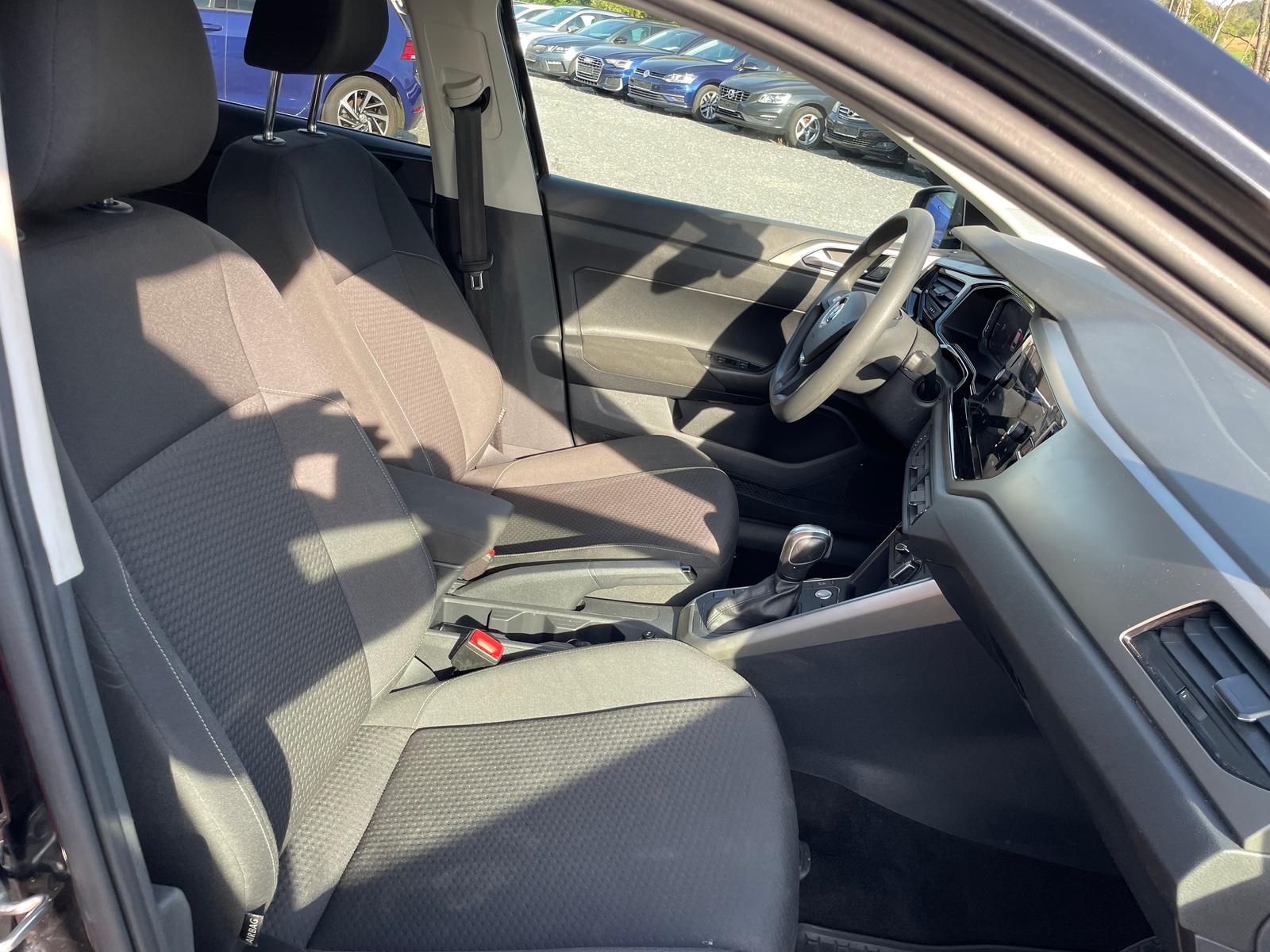 Volkswagen Polo VI 1.0 TSI Comfortline - Samsaru's Car Outlet