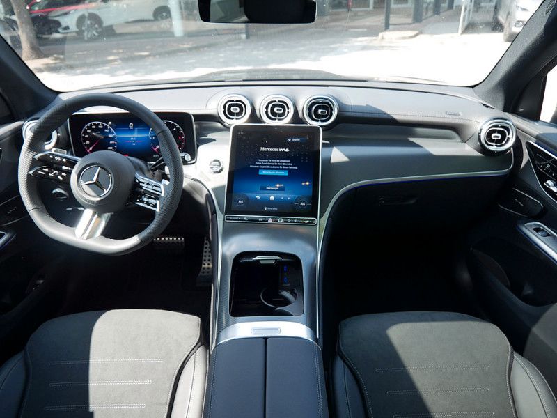 Mercedes-Benz GLC 220 d 4M AMG NIGHT MEMO 360 AHK DISTR KAMERA