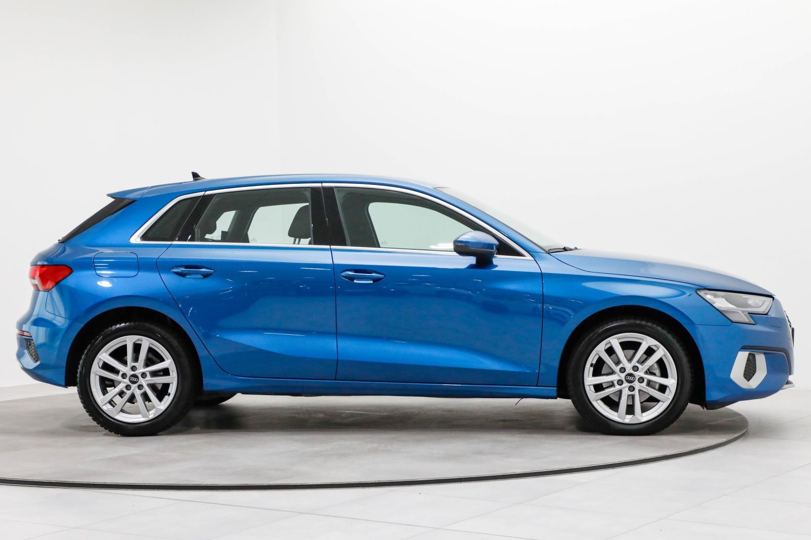 Audi A3 Sportback 30 TDI S tronic PDC Carplay SHZ