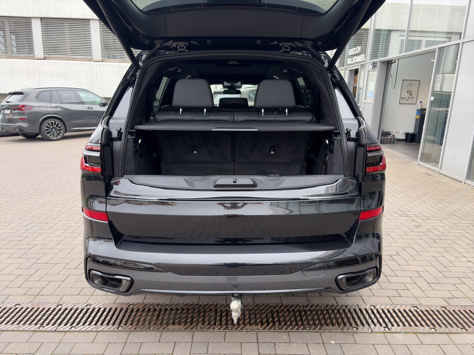 BMW X7 xDrive40d | M Sport Pro| Integral| Sky Lounge