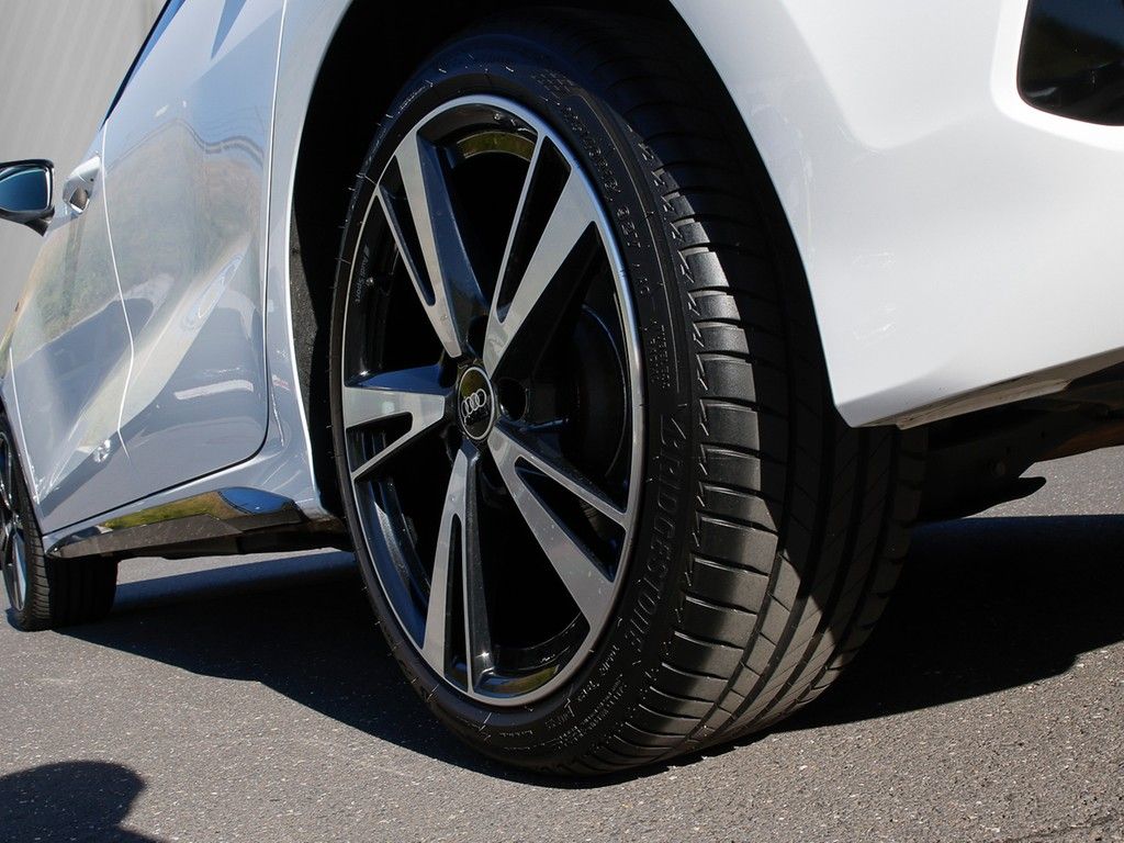 Audi A3 Sportback 40 TFSI e S line - Samsaru's Car Outlet