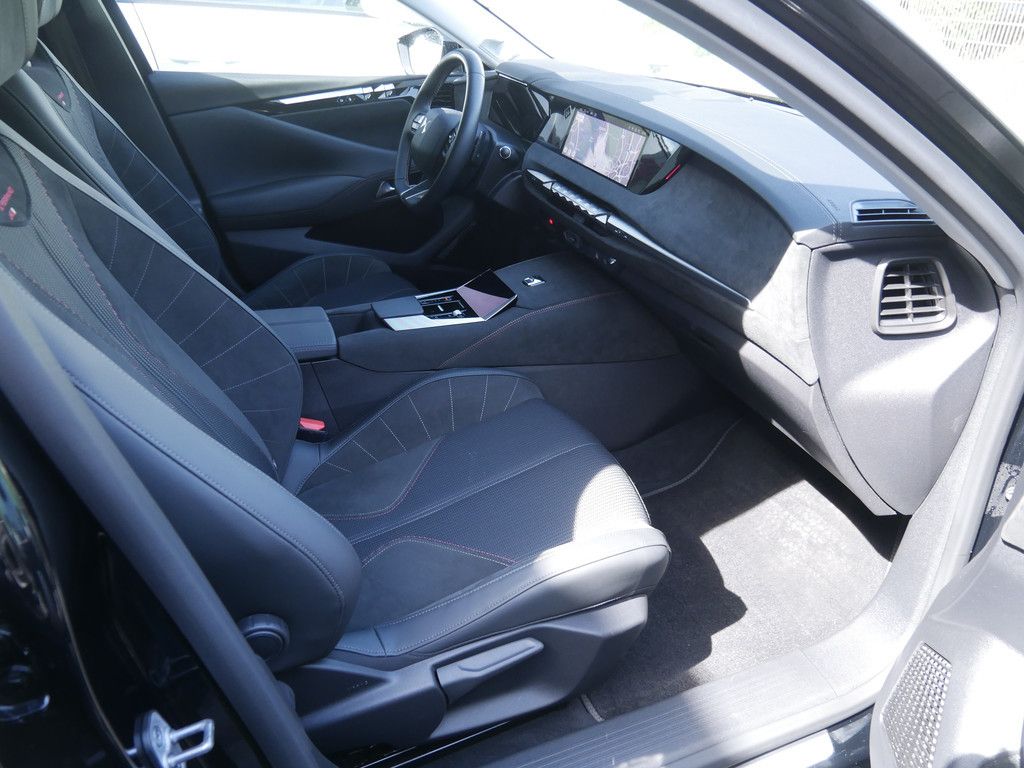 DS Automobiles DS 4 E-TENSE 225 Performance Line + MATRIX-LED