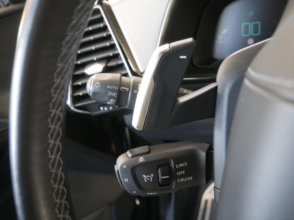 DS Automobiles DS 7 Crossback E-Tense Rivoli 4x4 ACC LED PANO