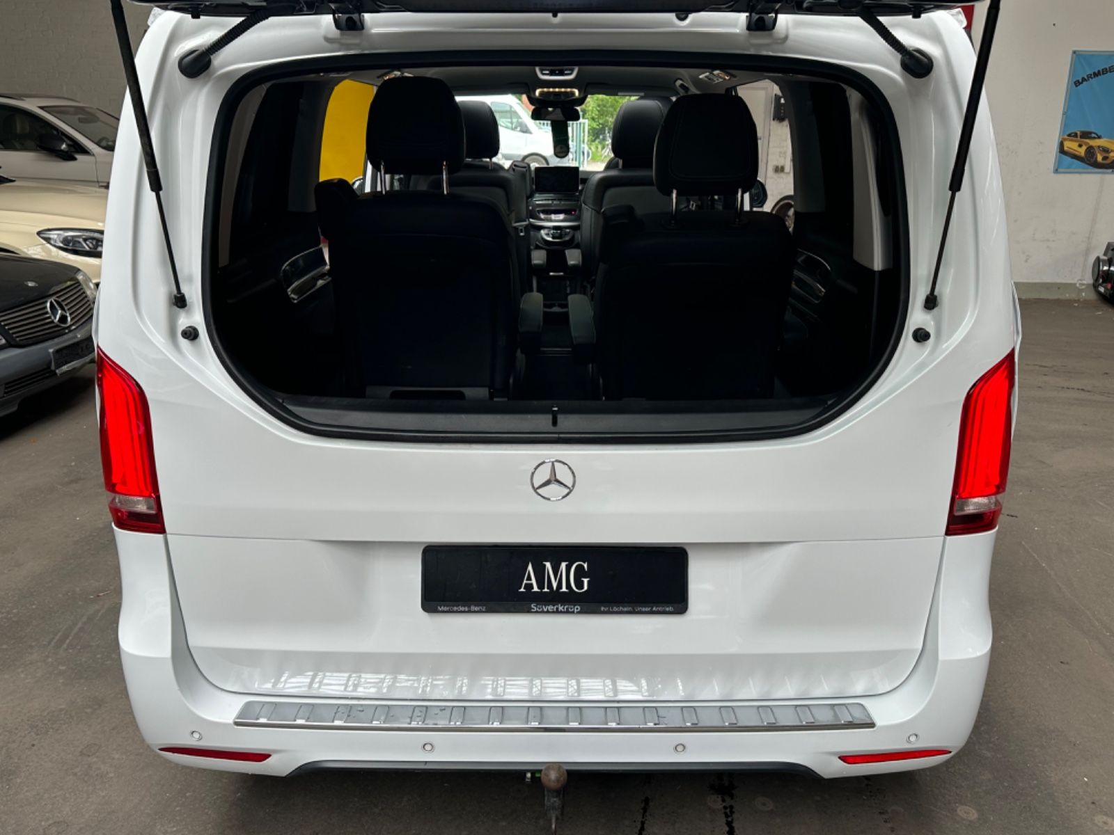 Mercedes-Benz V250d LANG AMG - Samsaru's Car Outlet