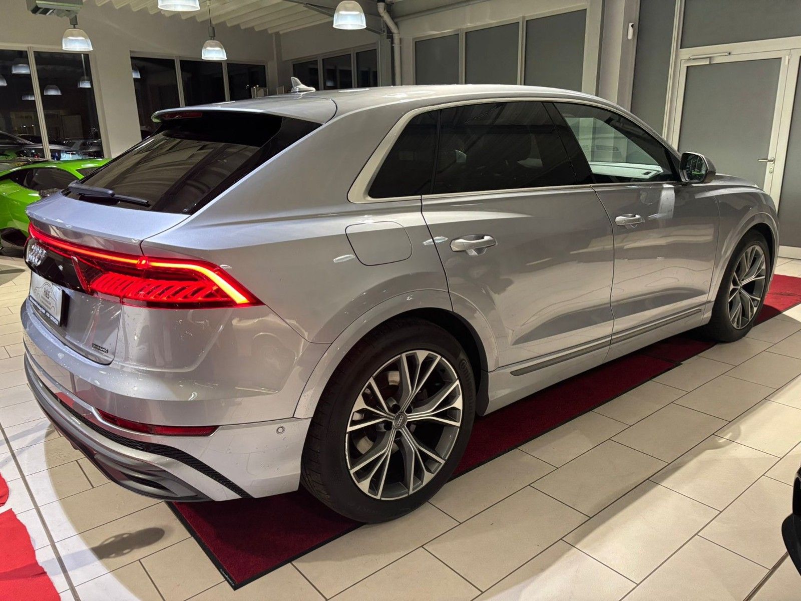 Audi Q8 50 TDI quattro S-LINE*AHK/STANDHEIZ.*