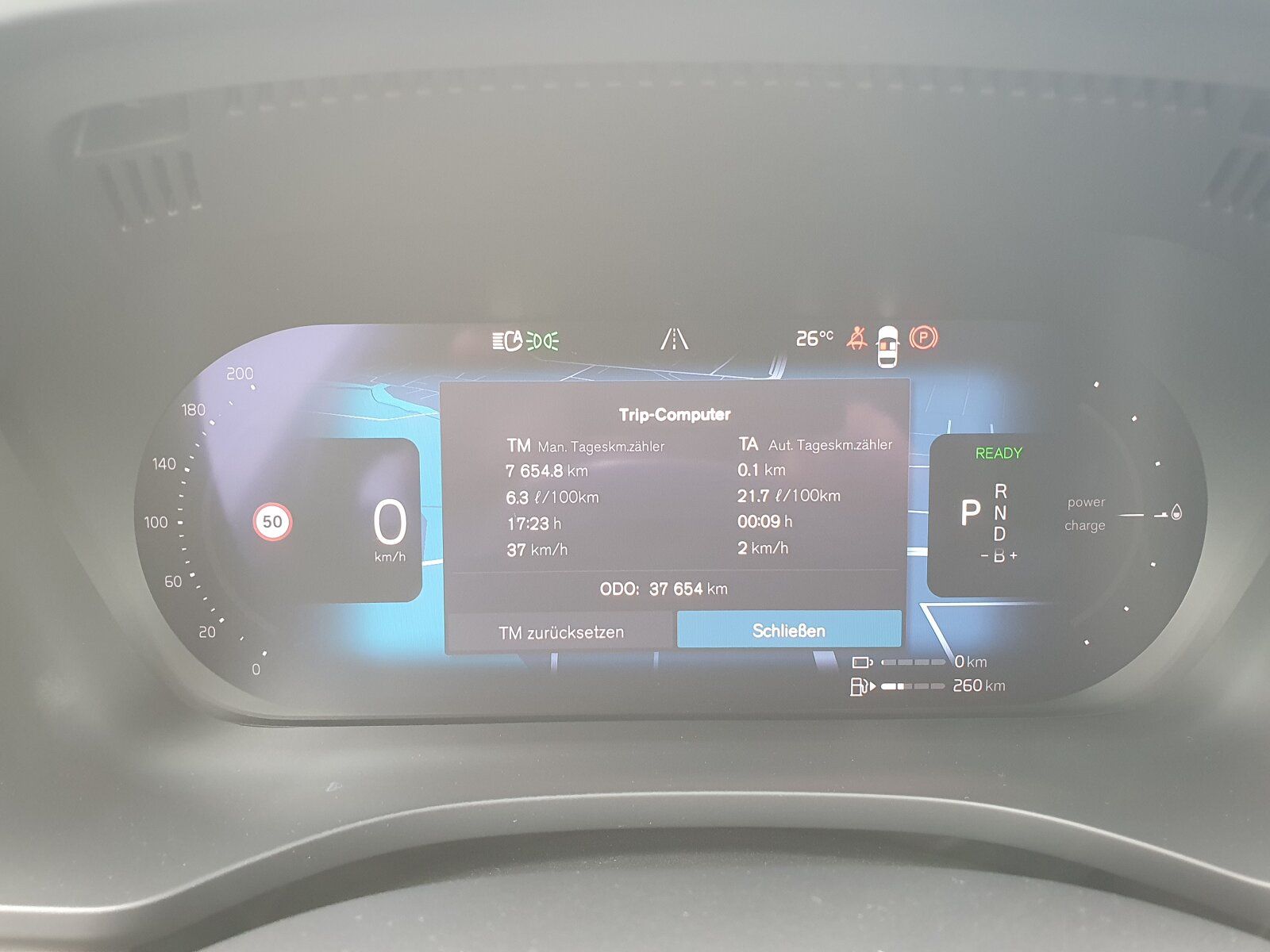 Volvo XC60 Recharge T6 R-Design PANO|