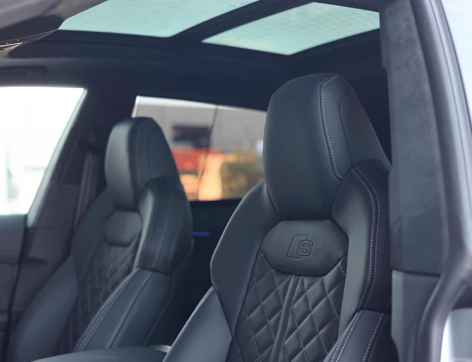 Audi Q8 60 TFSIe Quattro - Samsaru's Car Outlet