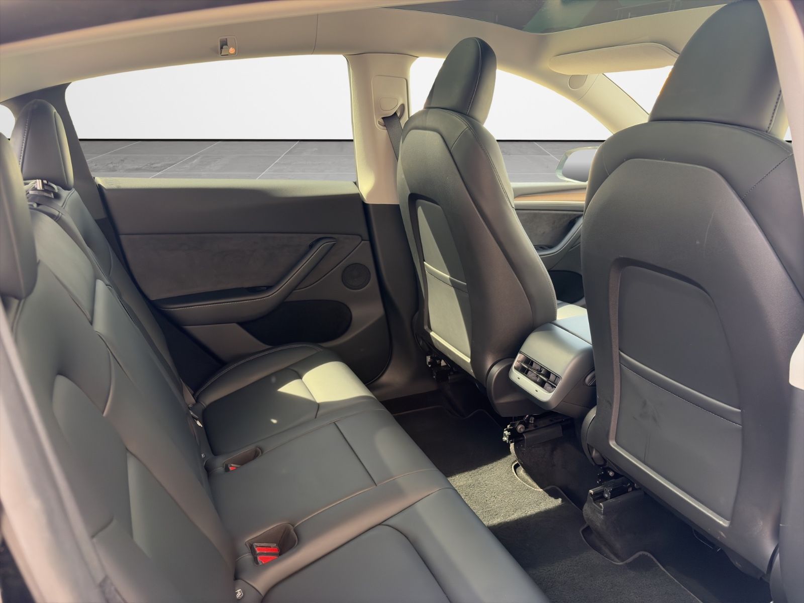 Tesla Model Y Performance Dual AWD *AHK*1.Hand*