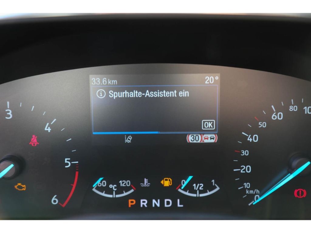 Ford Focus 1.5d Aut. Titanium AHK Navi GJR ACC BLIS K
