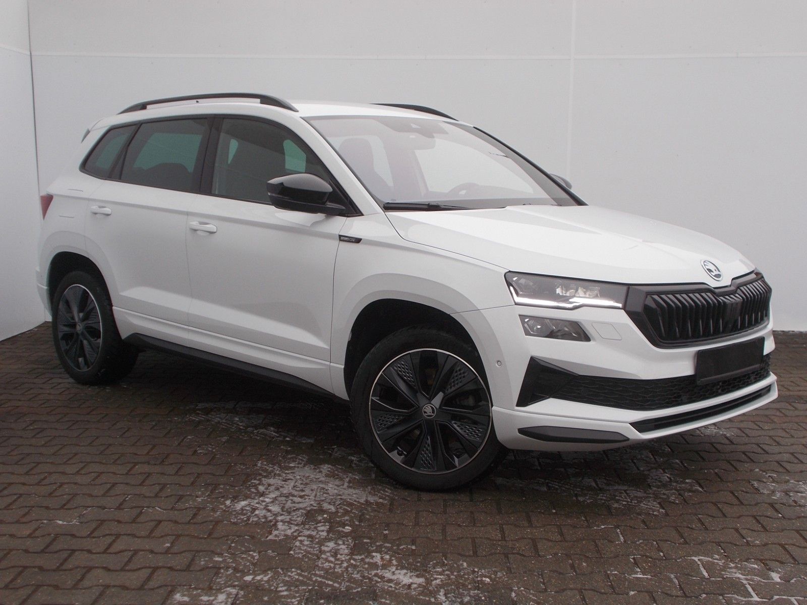 Skoda Karoq  1.5 TSI Sportline*DSG*Navi*LED *360° *AHK