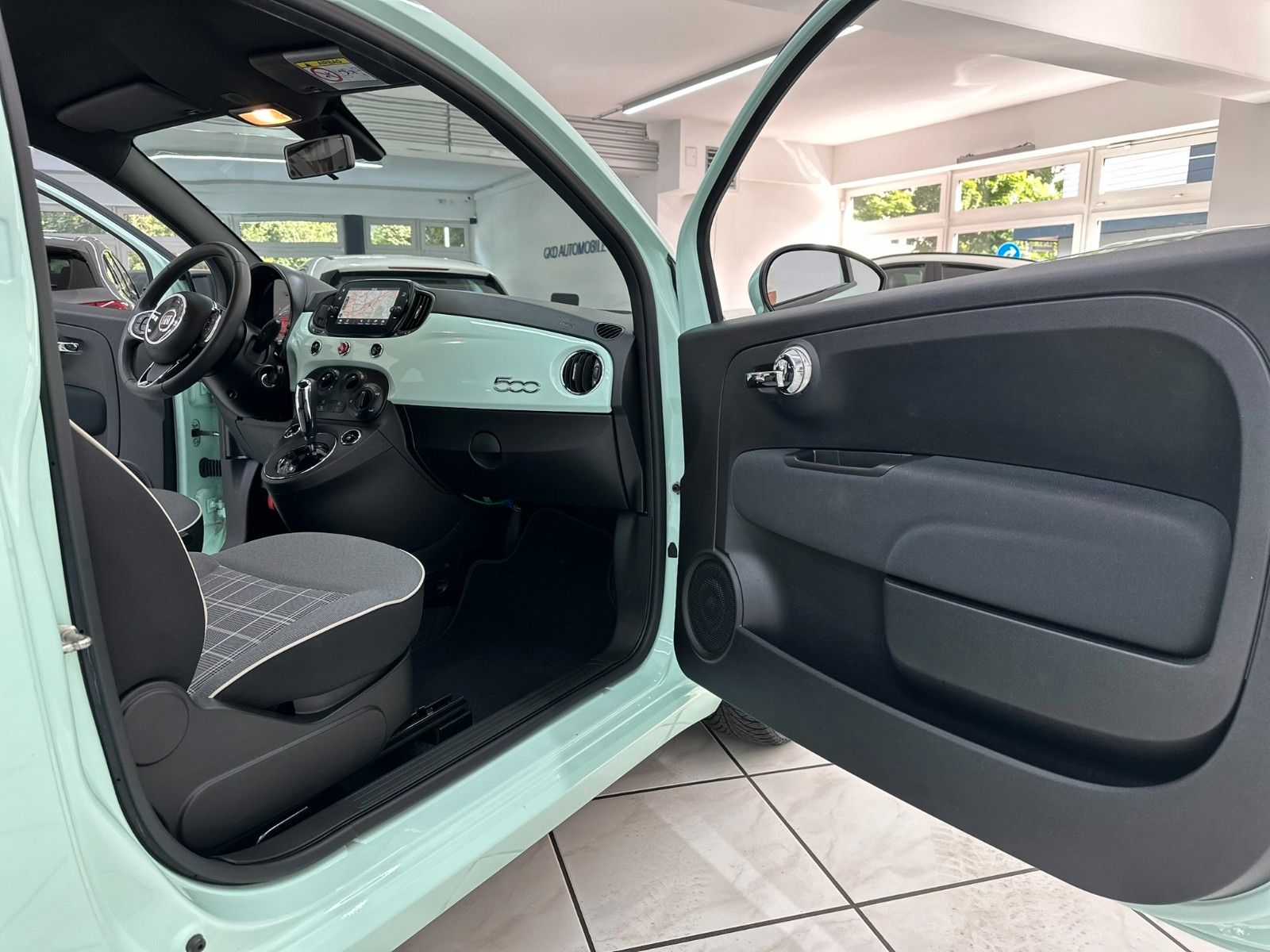 Fiat 500 Lounge - Samsaru's Car Outlet