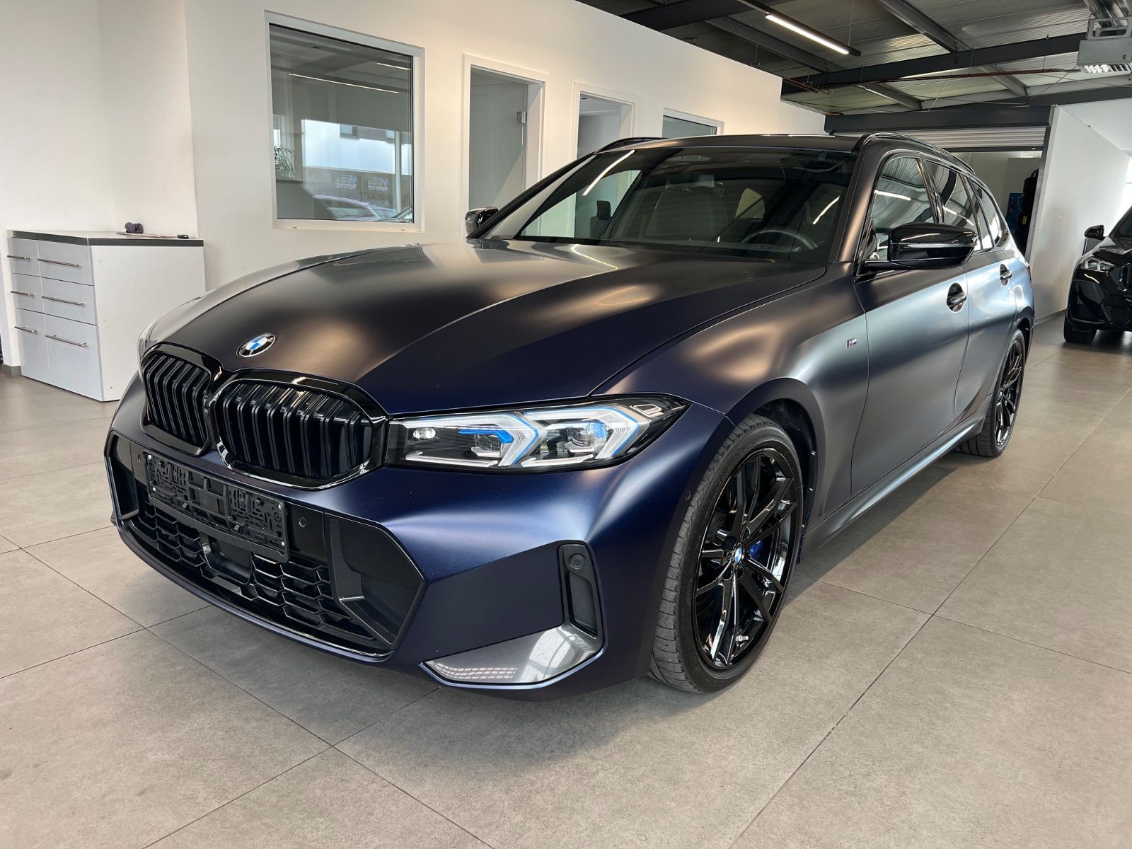BMW 320 d xDrive Touring M Sport / Pano/ H&K / Matt